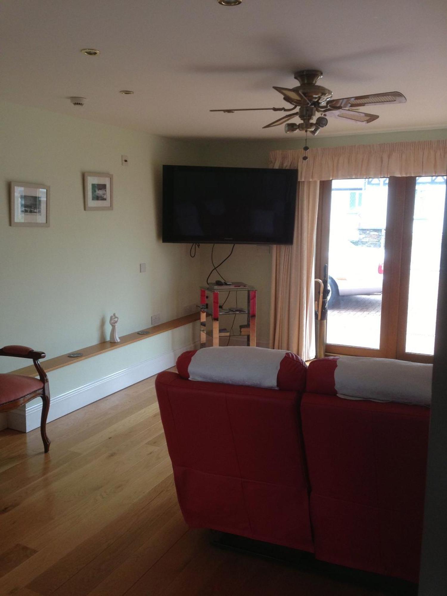 Room In Apartment - Bluebell Apartment Suite With Separate Lounge Area Τρούρο Εξωτερικό φωτογραφία